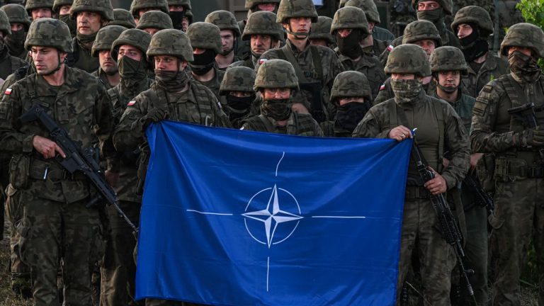 NATO pomoże Polsce dopiero po 45 dniach – twierdzi Finacial Times