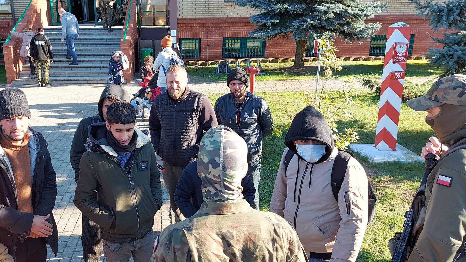 Setki imigrantów dostały numer PESEL za łapówki