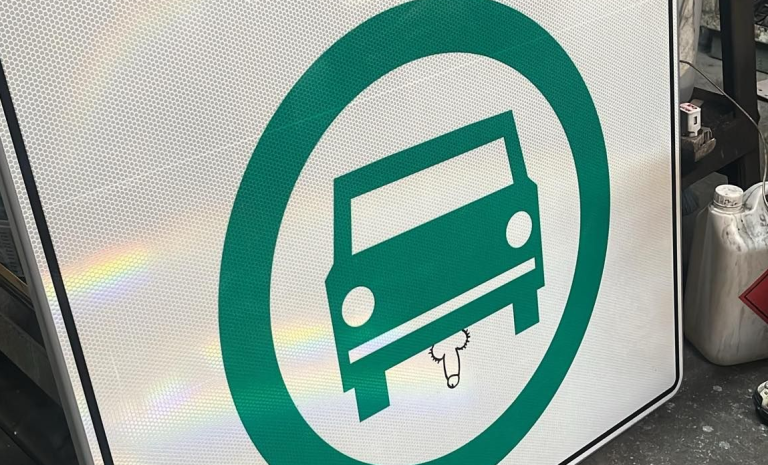 Francja likwiduje tzw. Strefy Czystego Transportu