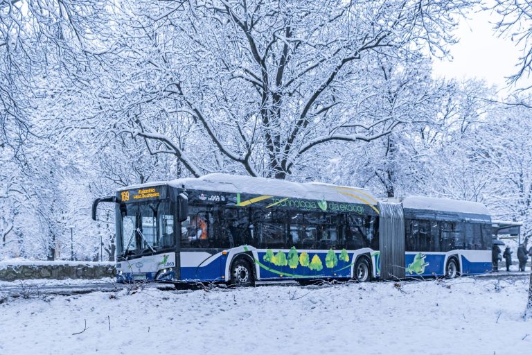Kraków: mróz wyłączył z użytku elektryczne autobusy