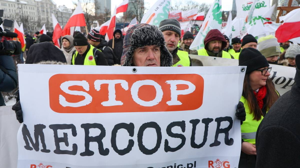 Umowa z Mercosur podpisana. Rolnicy ruszyli z protestami