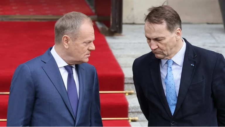 SAFE ponad prawem? Sikorski i Tusk chcą otworzyć tę puszkę pandory za wszelka cenę