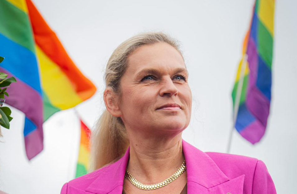 Nowacka przypuściła nowy zamach na szkołę. Wprowadza lewicową ideologię