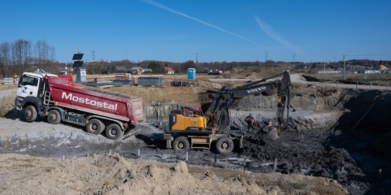 Kryzys na budowie S19. Tymczasem rząd Tuska chce przedłużenia A4 do Lwowa
