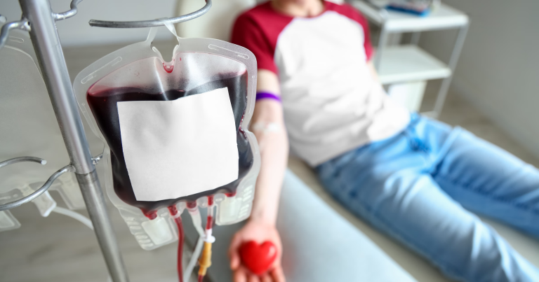 Amerykanie nie chcą transfuzji z krwi osób zaszczepionych przeciwko COVID-19