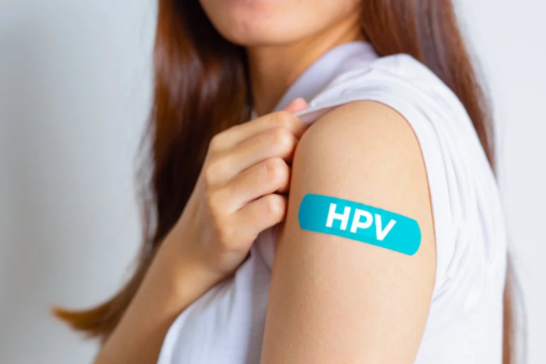Ministerstwo Zdrowia kluczy wokół przymusowej szczepionki przeciwko HPV
