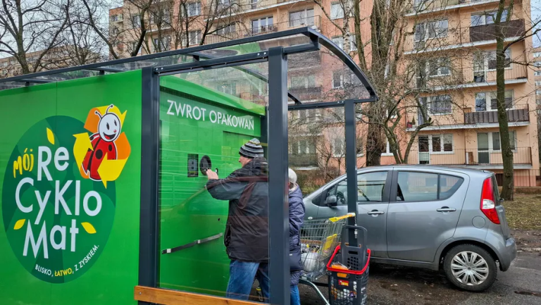 W systemie kaucyjnym butelka generuje 3x większy „ślad węglowy”