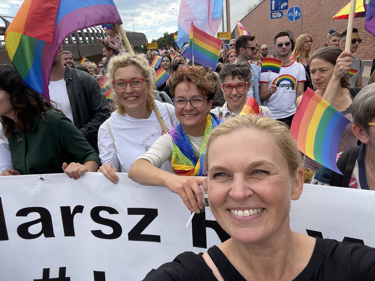 Nowacka przyspiesza demontaż polskiej szkoły