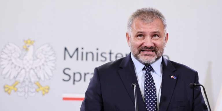 Żurek ściga karnie współpracowników prezydenta Nawrockiego