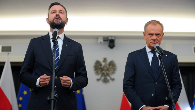 Tusk znowu kłamał. Amunicję z SAFE będą produkować Czesi, nie Polacy