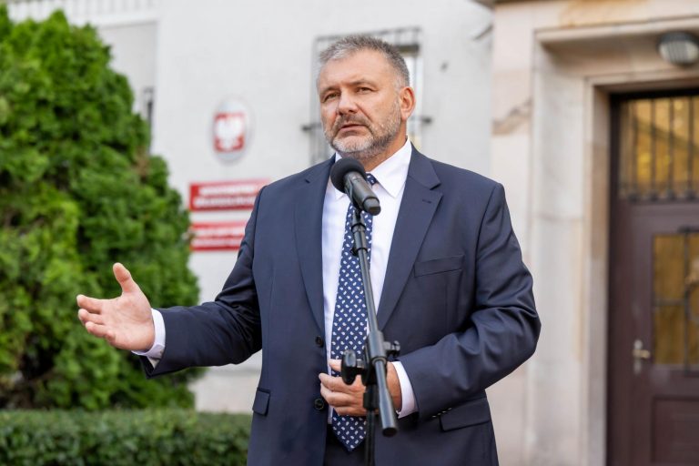 Żurek przeciw ojcom. Czym są alimenty natychmiastowe?