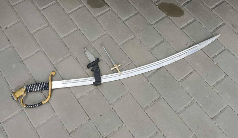 Mysłowice: Ukrainiec terroryzował przechodniów szablą