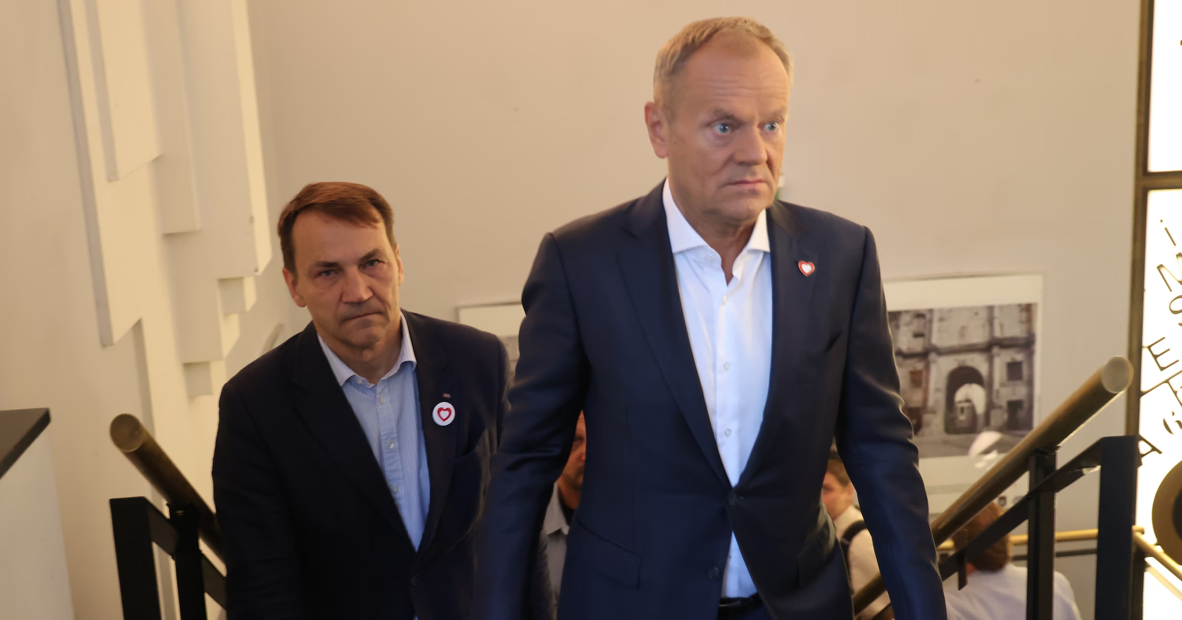 Czyje interesy reprezentuje rząd warszawski?