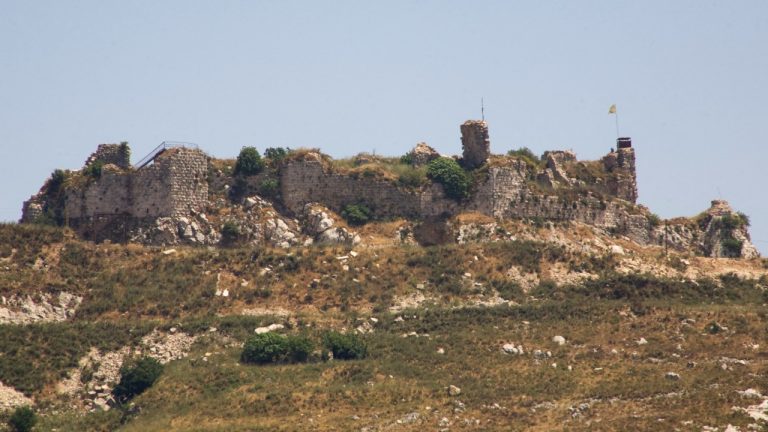 Żydzi zniszczyli historyczny, chrześcijański zamek