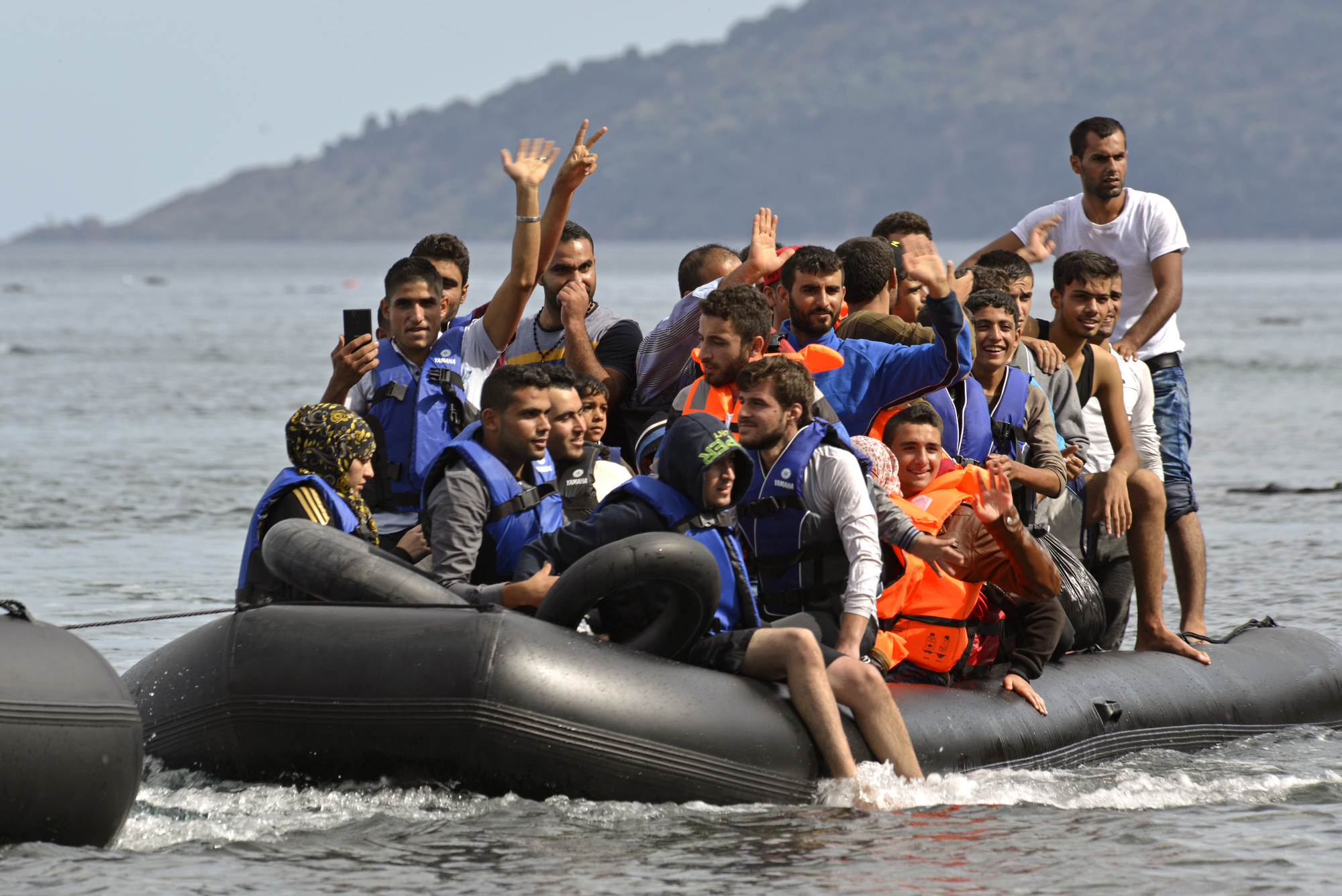 Grecja wprowadza drakońskie kary dla lewackich aktywiszczy migracyjnych