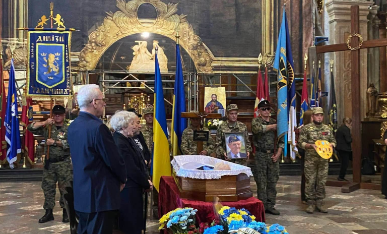 Ukraina czci żołnierzy Hitlera. Szokujący pogrzeb